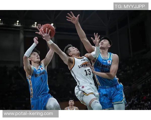 CBA季后赛山东队对阵北京队第三场精彩对决全景回顾与分析