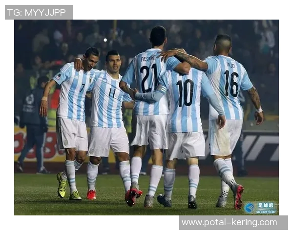 多拉多斯与蒙特瑞的激烈对决展现足球魅力与战术智慧