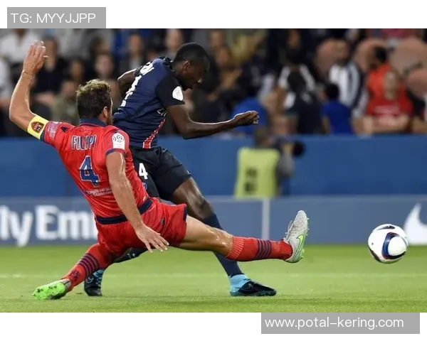 巴黎与尤文激战正酣赛场精彩瞬间回顾与分析